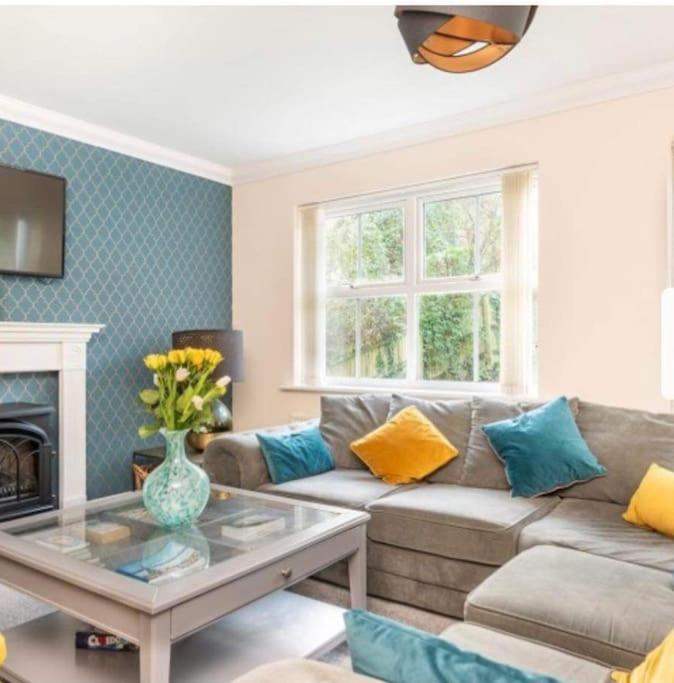 Beautiful Large Property, Sleeps 9 Walking Distance To The Sea , Beaches And Restaurants Fantastic Interior Lyme Regis Exterior photo